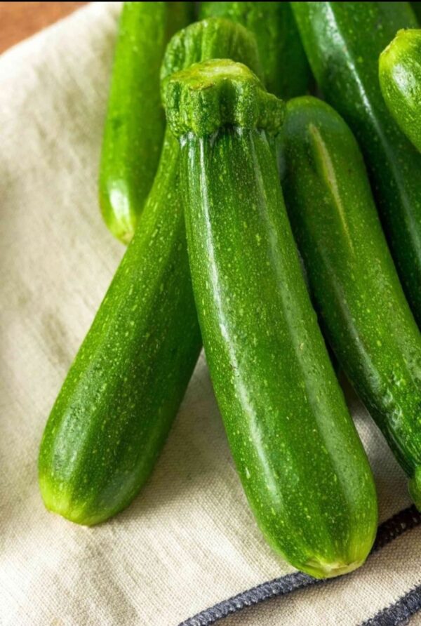 Zucchini-Courgette-Baby-marrow-per-kg-Doorstep-Soko-Hu